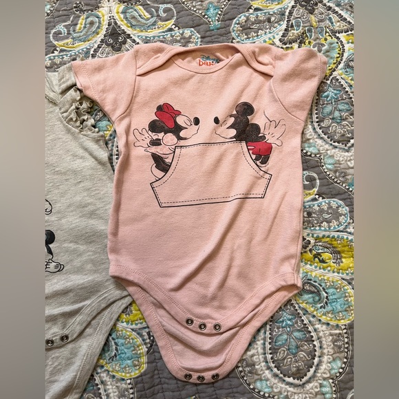 Disney Baby Minnie Mouse Bodysuit Bundle 18 month - Picture 4 of 4